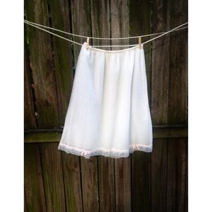 VINTAGE VANITY FAIR SLIP >>> Pink Polka Dot • XS/S